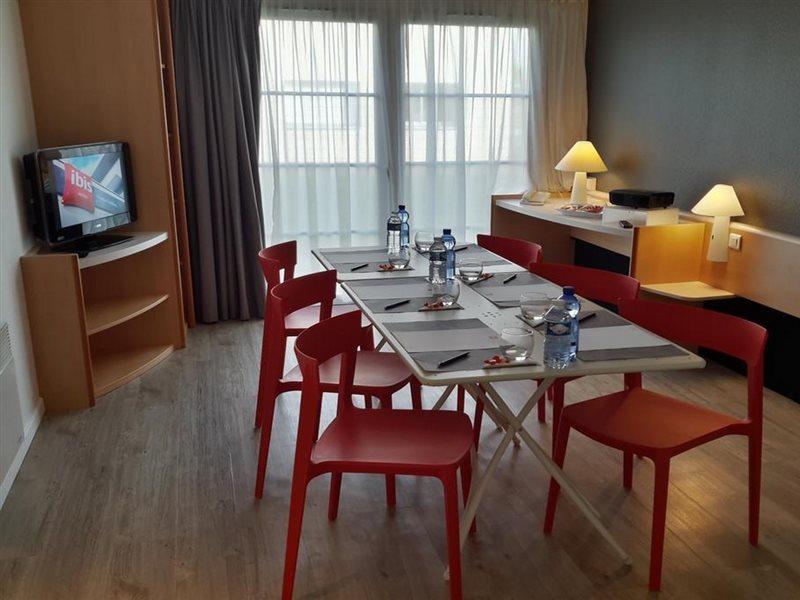Ibis Nantes Treillieres Hotel Ngoại thất bức ảnh