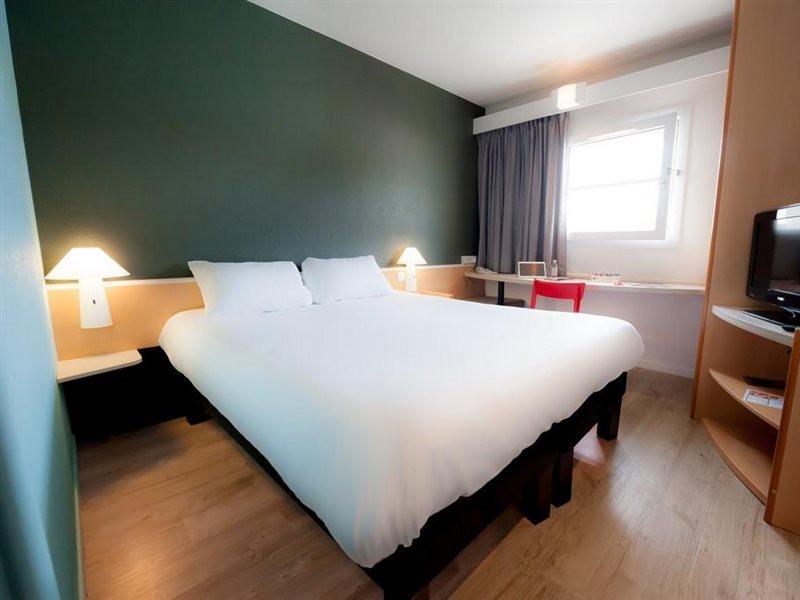 Ibis Nantes Treillieres Hotel Ngoại thất bức ảnh