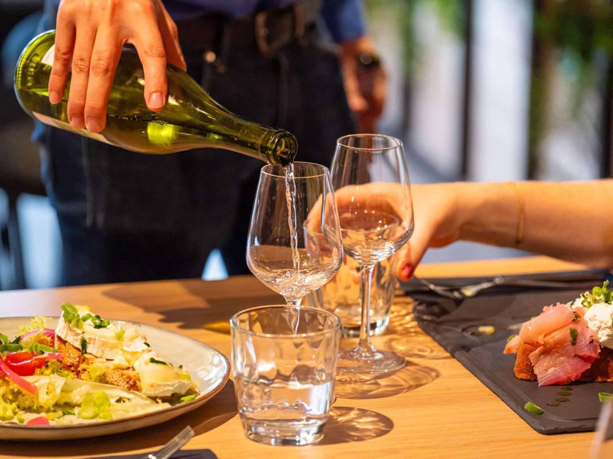 Ibis Nantes Treillieres Hotel Ngoại thất bức ảnh